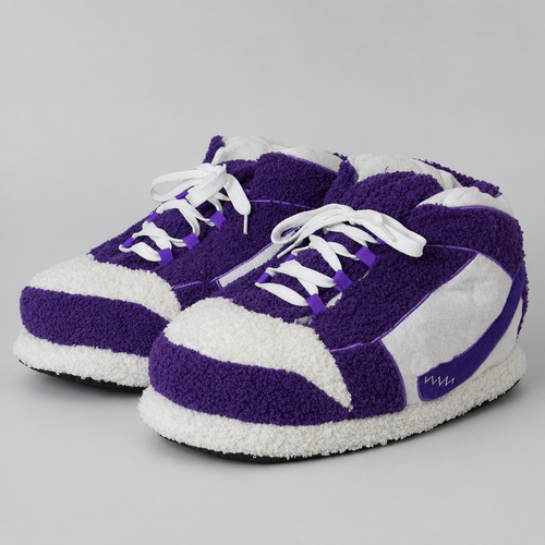 Cloudy Hunks Lila Sneaker Hausschuhe von Housekicks – Ansicht 1