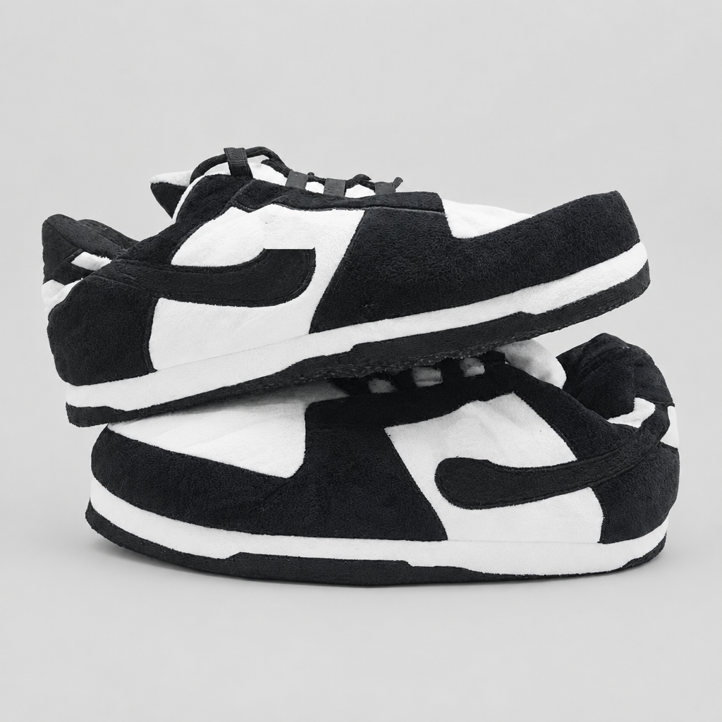 Hunks Low Panda Sneaker Hausschuhe von Housekicks – Ansicht 1