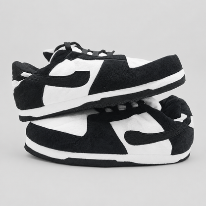Hunks Low Panda Sneaker Hausschuhe von Housekicks – Ansicht 1