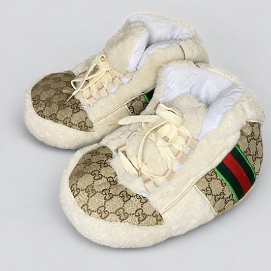 Housekicks x Hucci Sneaker Hausschuhe